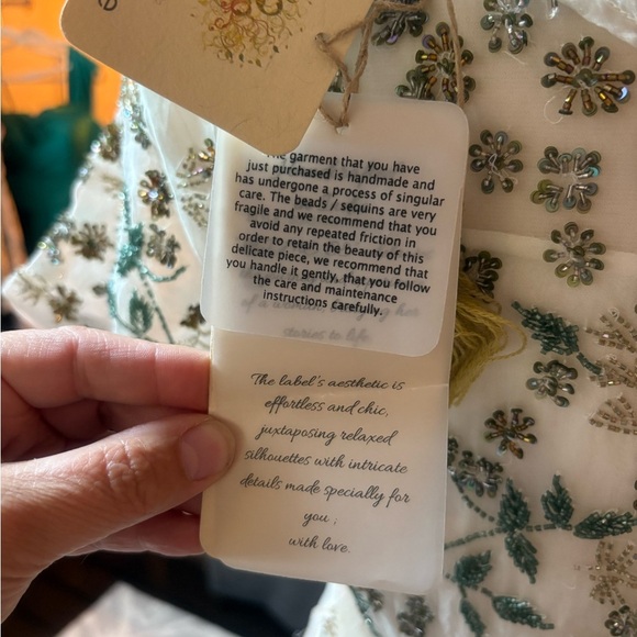 NEW Gorgeous Hand Beaded Ivory Floral Dress – Size S– Retail $180 - Picture 9 of 10